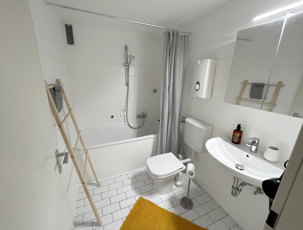 Beautiful 2-Room Apartment With Balkony In Willich Bagian luar foto